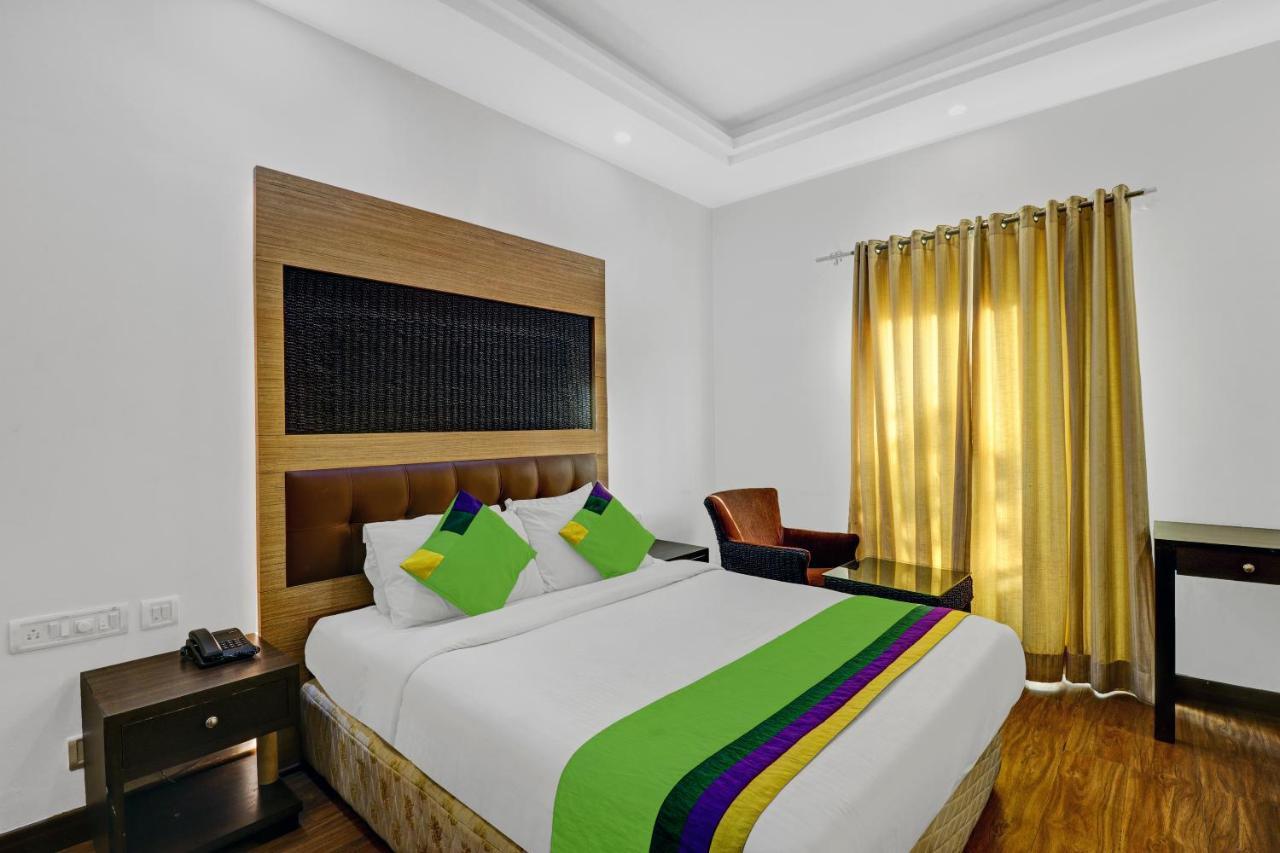 Treebo Trend Elmas Boutique Hotel Yallappa Chetty Layout Bangalore Extérieur photo